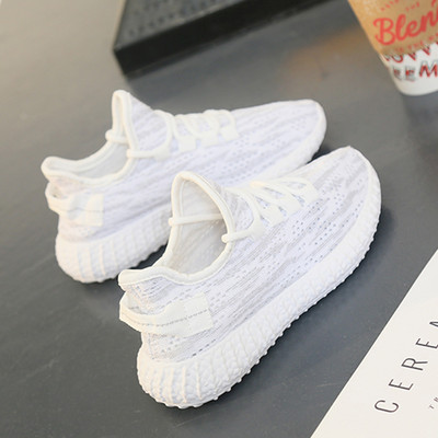 Model nou de adidași de primăvară-vară din material plasă