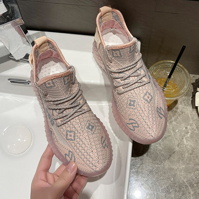 Model nou de adidași de primăvară-vară din material plasă