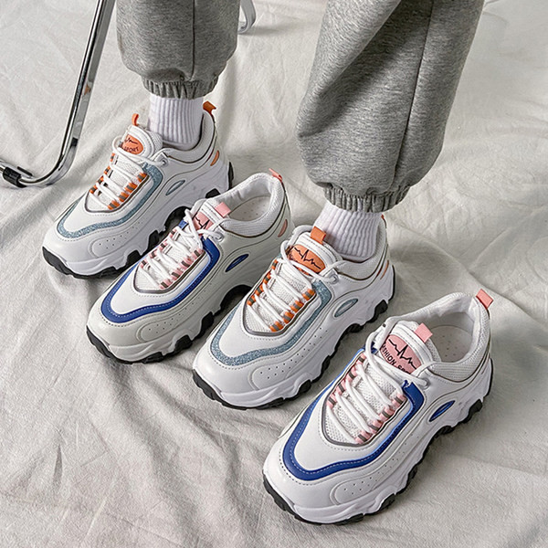 Adidași de primăvară pentru sport și viața de zi cu zi din piele ecologică