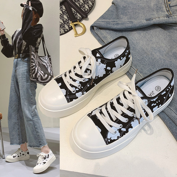 Sieviešu audekla kedas ar plakanu zoli divās krāsās