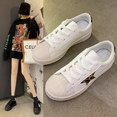 Tenisi moderni din piele cu sireturi - potriviti pentru primavara