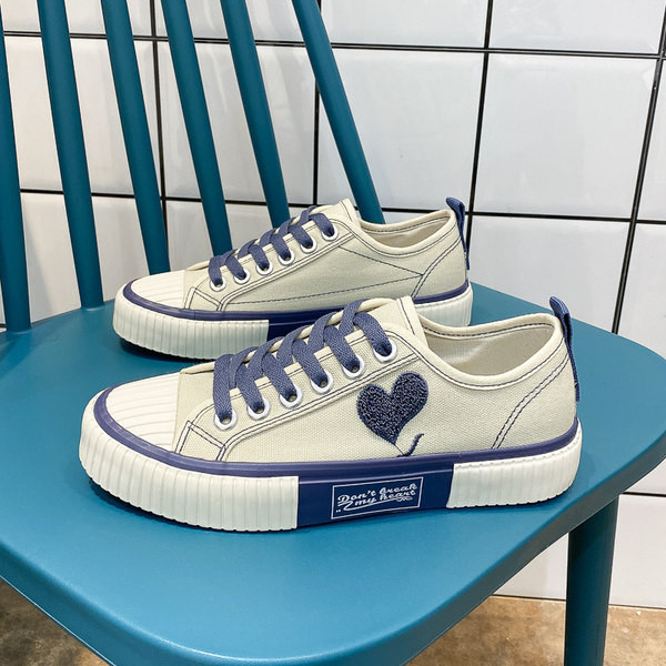 Jauns sieviešu audekla kedu modelis ar sirsniņu divās krāsās