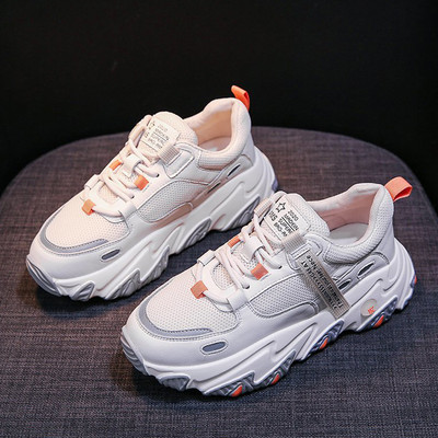 Mūsdienīgas kedas ar raupju zoli - jauns modelis