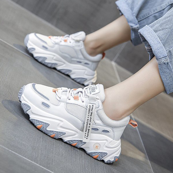 Mūsdienīgas kedas ar raupju zoli - jauns modelis