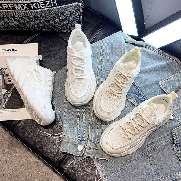 Tenisi dama respirabili cu sireturi - in doua culori