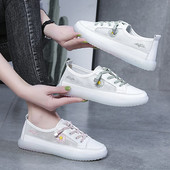 Vasaras sieviešu kedas ar saitēm un izšuvumiem