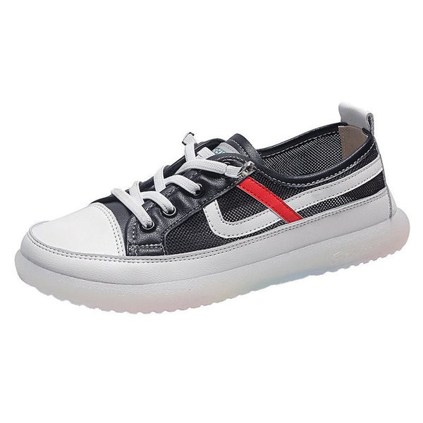 Νέο μοντέλο γυναικεία αθλητικά παπούτσια με κορδόνια σε λευκό και μαύρο χρώμα