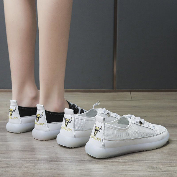 Sieviešu tenta kedas ar mežģīnēm un plakanu zoli