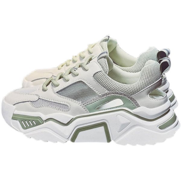 Sieviešu sporta kedas ar sietu un augstu zoli