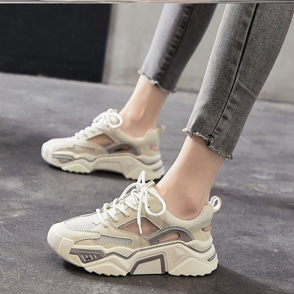 Sieviešu sporta kedas ar sietu un augstu zoli