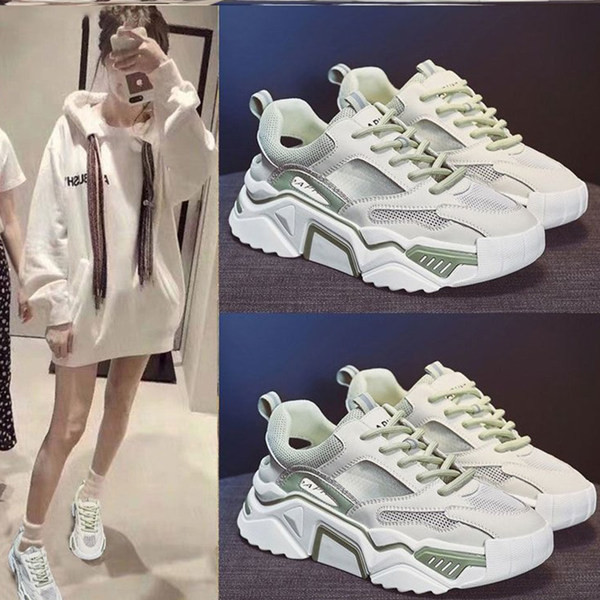 Sieviešu sporta kedas ar sietu un augstu zoli