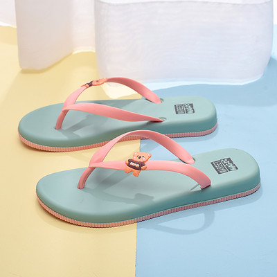 Șlapi antiderapante pentru femei cu element 3D