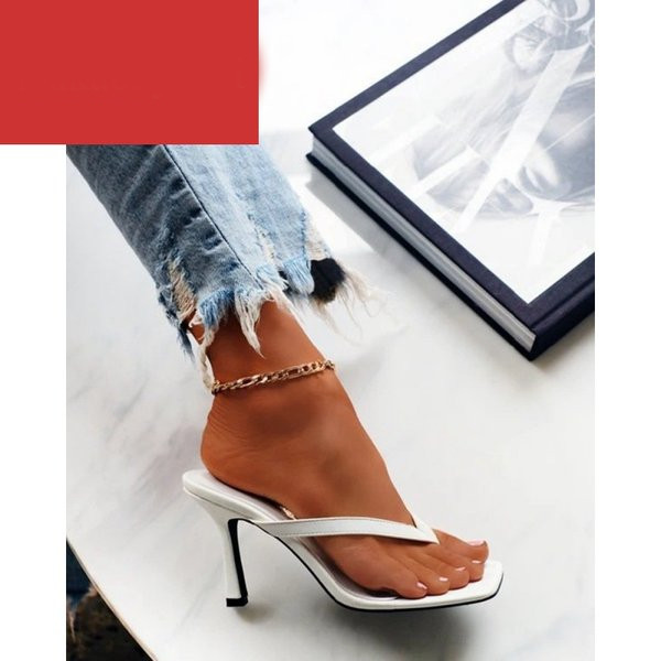 Papuci de dama intre degete si toc subtire de 7 cm