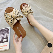 Sieviešu ikdienas čības ar lenti un plakanu zoli