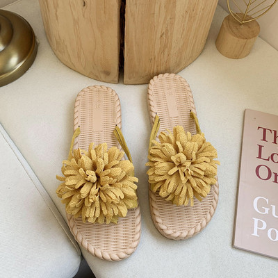 Sieviešu ikdienas čības ar 3D ziedu un plakanu zoli