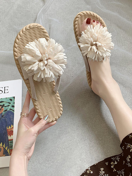 Sieviešu ikdienas čības ar 3D ziedu un plakanu zoli