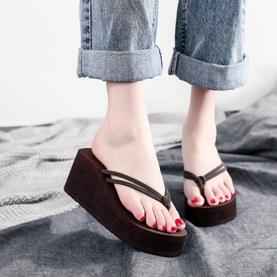 Papuci casual de damă între degete cu platformă - două înălțimi