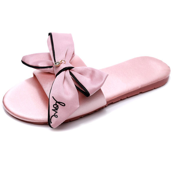 Sieviešu ikdienas čības ar lentīti un uzrakstu trīs krāsās