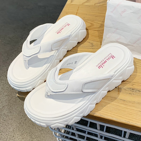 Papuci casual de damă între degete, cu talpă groasă și aspră