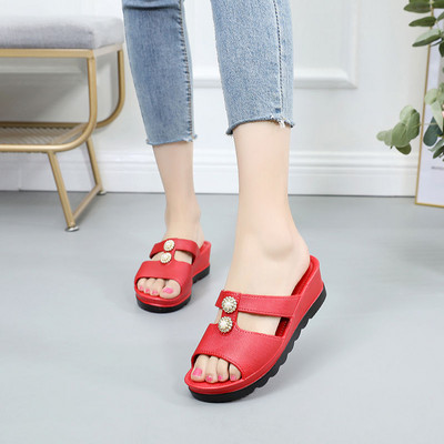 Papuci de dama din piele cu decor si platforma in mai multe culori