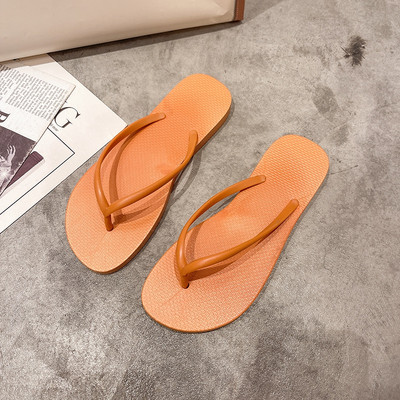 Papuci de plaja dama cu talpa plata - doua modele