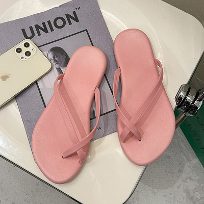 Papuci de plaja dama cu talpa plata - doua modele