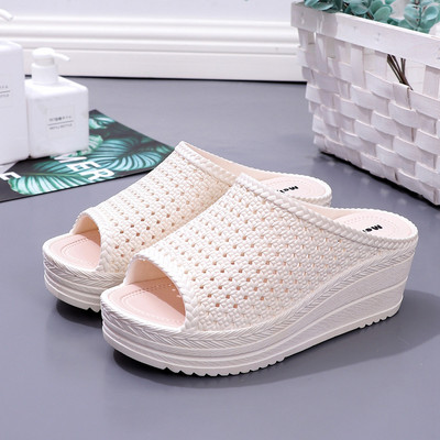 Ikdienas sieviešu čības ar platformu vairākās krāsās