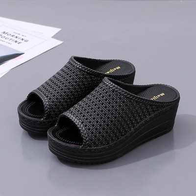 Ikdienas sieviešu čības ar platformu vairākās krāsās