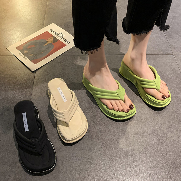 Jauns sieviešu čību modelis starp pirkstiem - vairākas krāsas