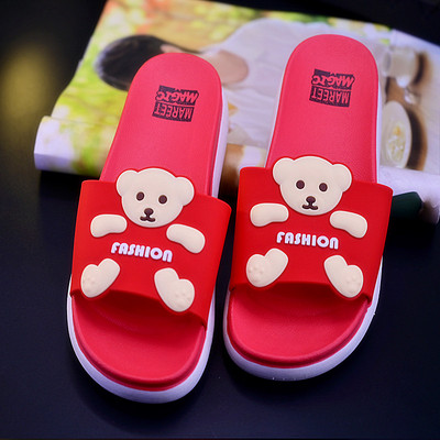 Sieviešu ikdienas čības ar aplikāciju ar uzrakstu un vairākām krāsām