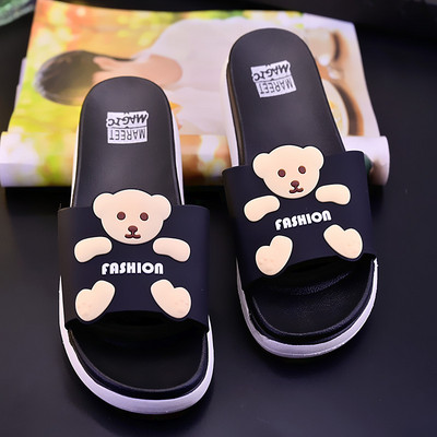 Sieviešu ikdienas čības ar aplikāciju ar uzrakstu un vairākām krāsām