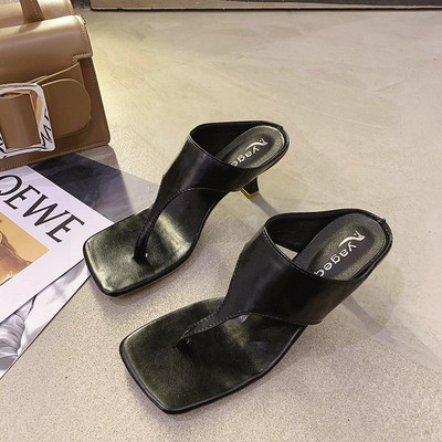 Model nou de papuci din piele ecologica cu toc jos