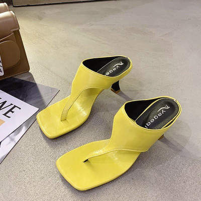 Model nou de papuci din piele ecologica cu toc jos