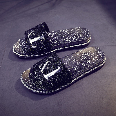 Sieviešu ikdienas čības ar spīdīgu efektu un uzrakstu trīs krāsās