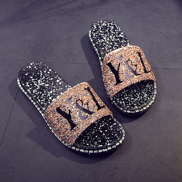 Sieviešu ikdienas čības ar spīdīgu efektu un uzrakstu trīs krāsās