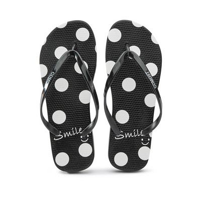 Flip-flops damă de plajă între degetele de la picioare - mai multe modele