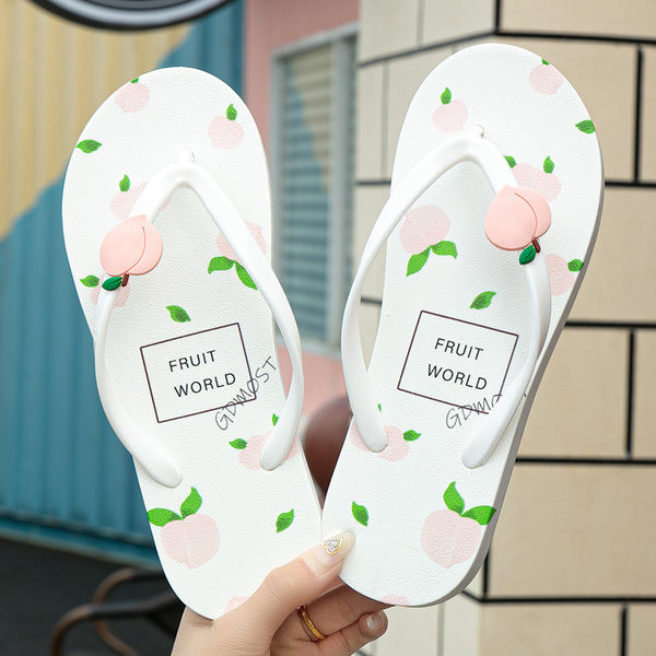 Flip-flops damă de plajă între degetele de la picioare - mai multe modele