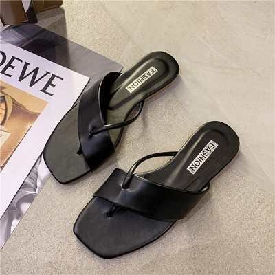 Sieviešu modernas čības no eko ādas ar plakanu zoli