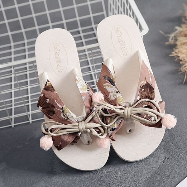 Sieviešu čības ar lentīti un starp pirkstiem - trīs modeļi