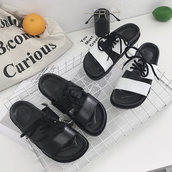 Papuci casual din piele ecologică cu șireturi și talpă plată