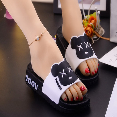 Papuci de cauciuc dama cu platforma inalta si aplicare 3D