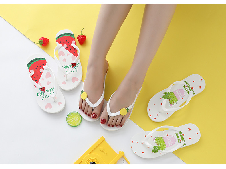 Papuci de plajă pentru femei între degete cu talpă plată