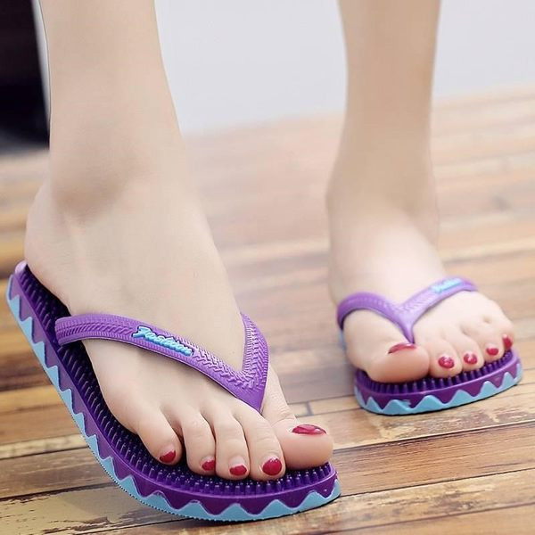 Ikdienas čības starp pirkstiem vai divi modeļi