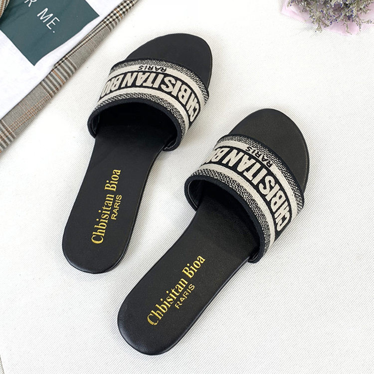 Papuci casual dama cu inscriptie brodata