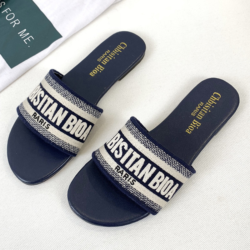 Papuci casual dama cu inscriptie brodata