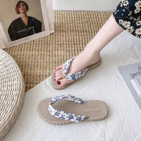 Papuci casual dama cu motive florale si talpa plata