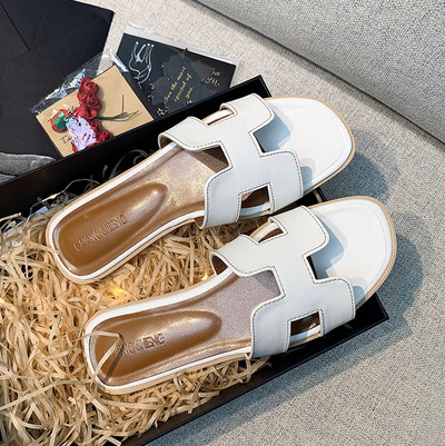 Sieviešu čības no eko ādas ar plakanu zoli vairākās krāsās