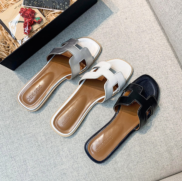 Sieviešu čības no eko ādas ar plakanu zoli vairākās krāsās