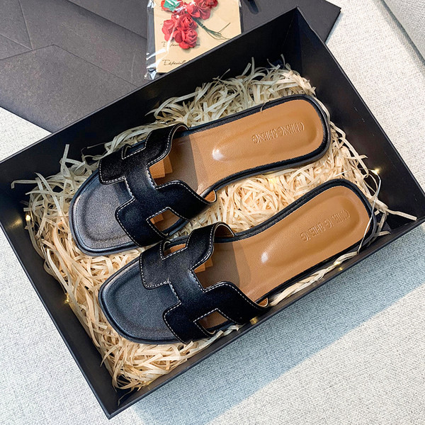 Sieviešu čības no eko ādas ar plakanu zoli vairākās krāsās