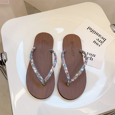 Papuci casual de damă între degetele de la picioare